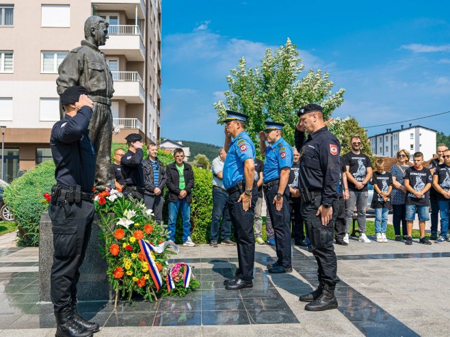 Обиљежено 27 година од убиства Срђана Кнежевића - Фото: СРНА