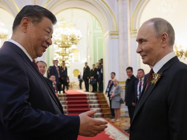 Разговарали Путин и Си