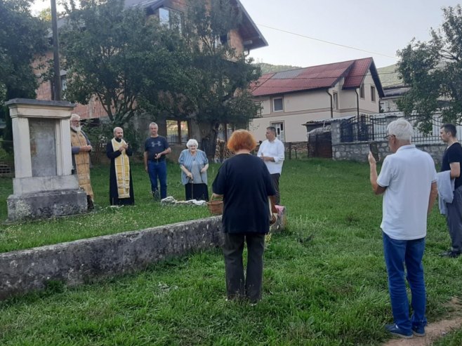 Парастос у Фочи - Фото: СРНА