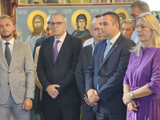 Жељка Цвијановић у цркви Светог пророка Илије у Теслићу Жељка Цвијановић у цркви Светог пророка Илије у Теслићу - Фото: РТРС