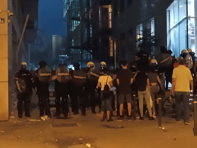 Огласило се тужилаштво у Београду након напада на припаднике полиције