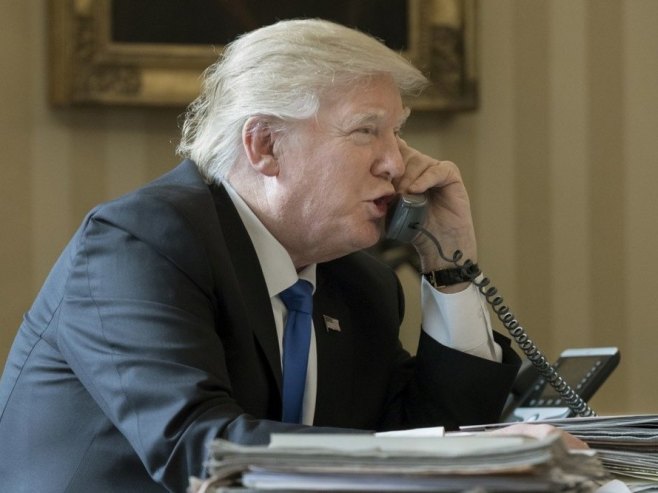 Лукашенко и Трамп разговарали телефоном