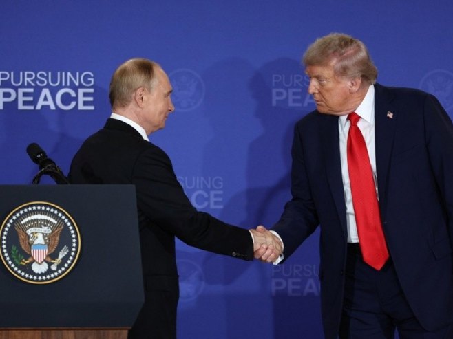 Путин и Трамп, у потрази за миром (фото: EPA/SERGEY BOBYLEV) - 