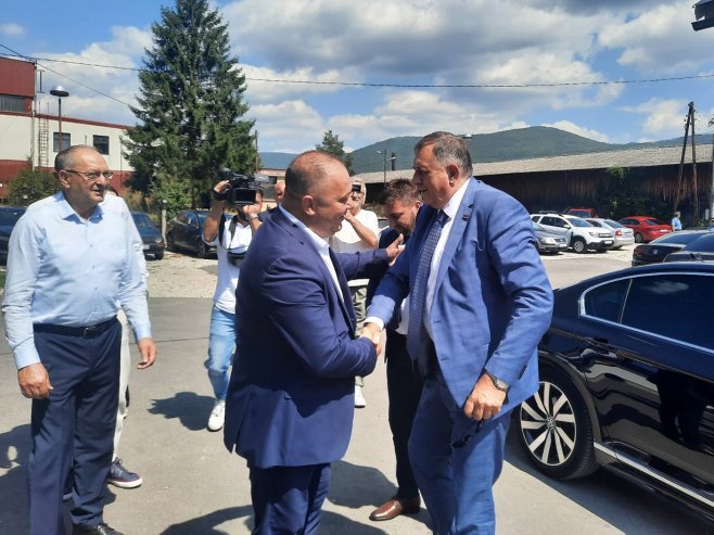 Додик у Рогатици: Подршка у реализацији пројеката