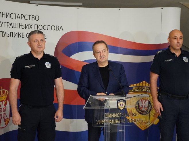 Дачић: У 49 мјеста скупови против блокада, учествовало око 33.000 људи, све прошло мирно (ВИДЕО)