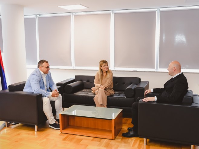 Добре вијести за студенте и младе брачне парове у Српској - кредитне олакшице за младе