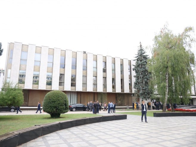 И даље траје преглед објекта Народне скупштине Српске; Пролонгиран почетак посебне сједнице