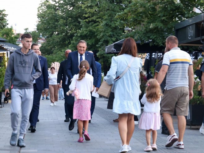 Додик: Када народ вјерује, нема те силе која га може сломити (ФОТО)