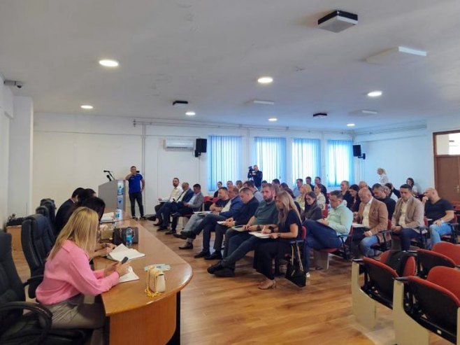 Сједница Скупштине општине Козарска Дубица Сједница Скупштине општине Козарска Дубица - Фото: РТРС