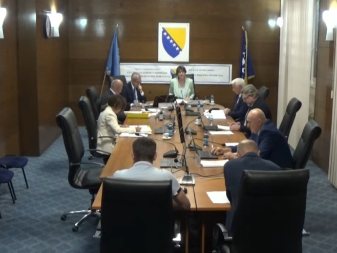 ЦИК одлучио са пет гласова "за" и два "против": Пријевремени избори за предсједника Српске 23. новембра