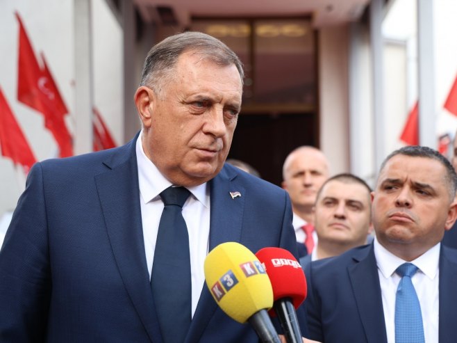 Додик: СНСД остаје компактна и јединствена политичка партија која и даље има снажан политички циљ (ВИДЕО)