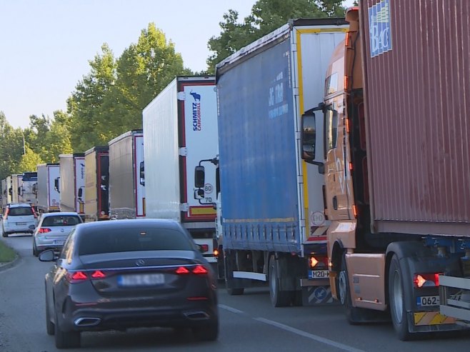 Протест превозника Протест превозника - Фото: РТРС