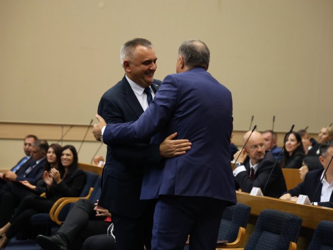 Додик: Честитам Минићу и свим министрима
