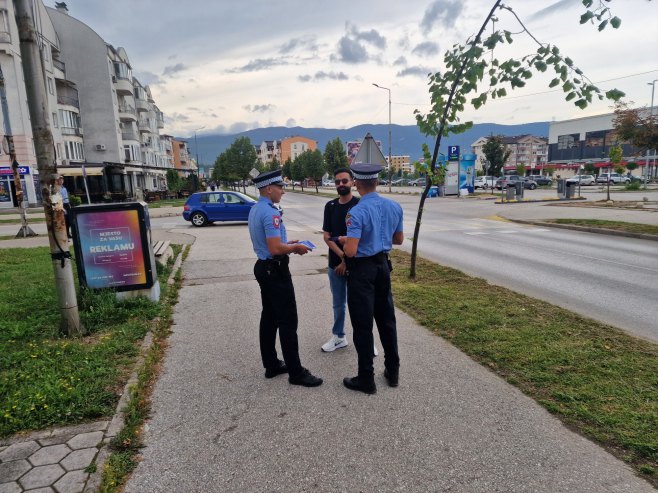 Грађанима појашњена процедура легализације оружја