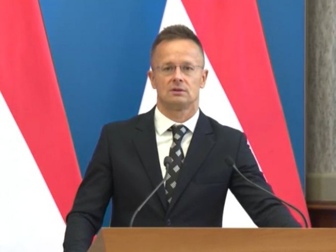 Петер Сијарто Петер Сијарто - Фото: РТРС