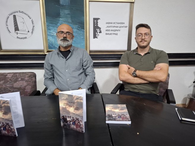 У Вишеграду представљена књига "Дјеца коју није волио свијет" Бојана Вегаре