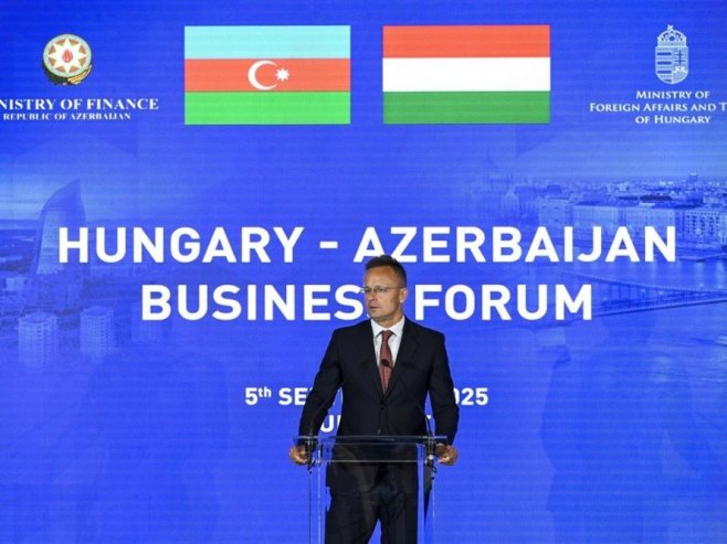 Петер Сијарто (фото: EPA/ROBERT HEGEDUS HUNGARY OUT) Петер Сијарто (фото: EPA/ROBERT HEGEDUS HUNGARY OUT) -