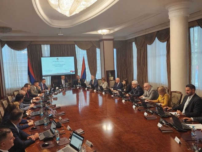 Министри у новом сазиву преузели дужност (Конференција за новинаре на РТРС)