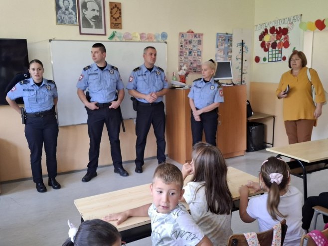 Првачићи едуковани о безбједном учешћу у саобраћају