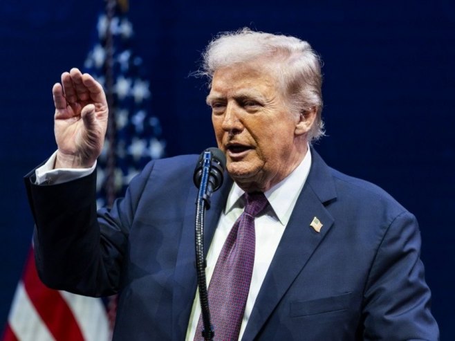 Трамп тражи од ЕУ да повећа царине на 100 одсто Индији и Кини
