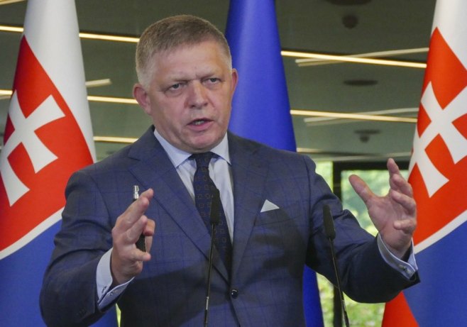 Фицо: Утврдити да ли је инцидент са дроновима био намјеран