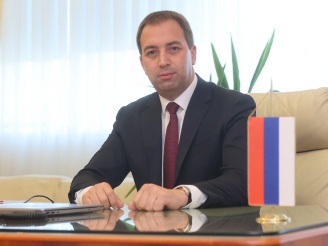 Селак: Потребне строже казне за нападе на службена лица