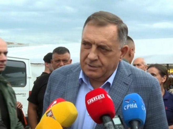 Предсједник Српске позвао грађане да поносно истакну српске тробојке: Важно јединство народа (ВИДЕО)
