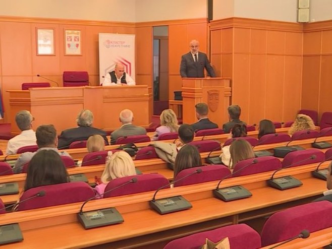 Требиње: Састанак представника Удружења посредника у промету некретнина Српске и Кластер некретнина Србије