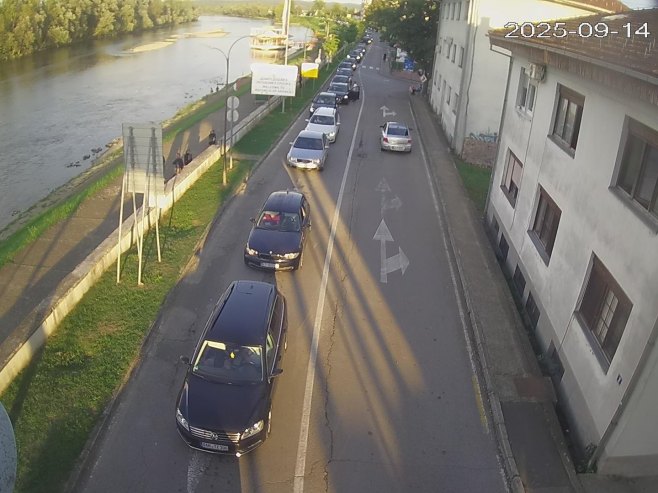 Појачана фреквенција возила на излазу из БиХ