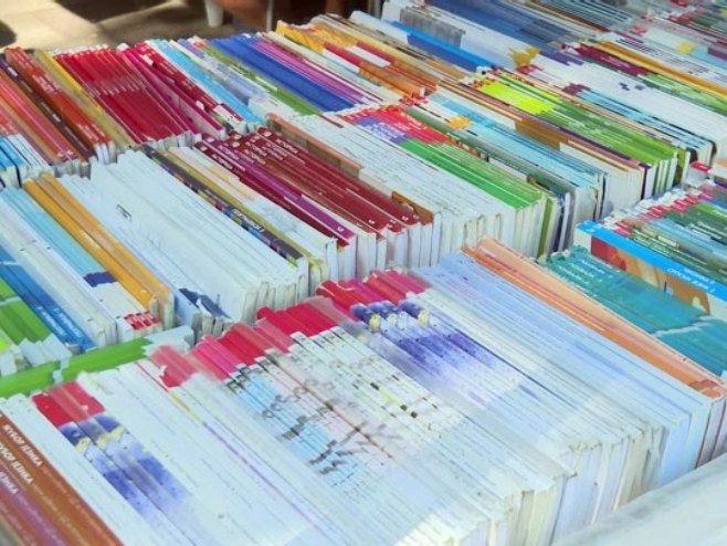 Владе Србије најављује: Наставак изградње образовног система који неће бити предмет туђих утицаја