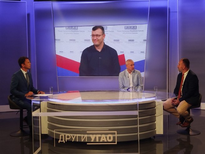 Други угао: У преламању интереса истока и запада значајна отворена подршка Русије Српској