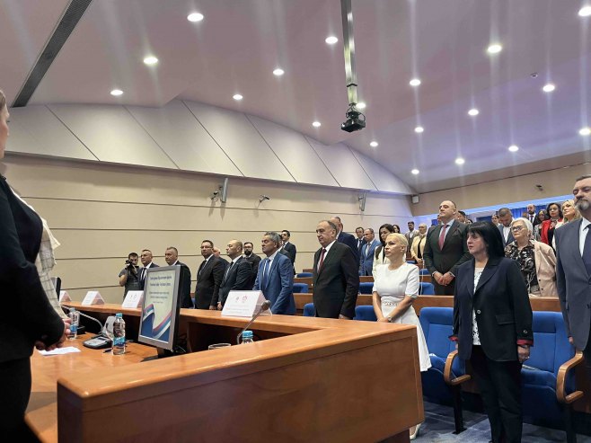 Интонирањем химни почела сједница Парламентарног форума Српска-Србија (ФОТО/ВИДЕО)