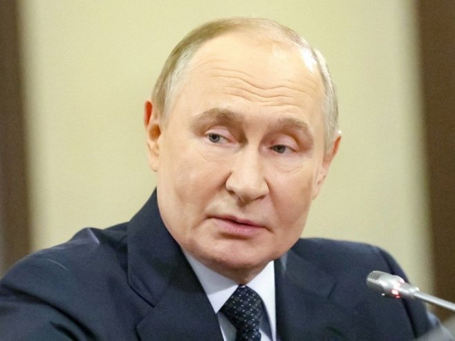 Путин: На контакт-линији 700.000 руских војника
