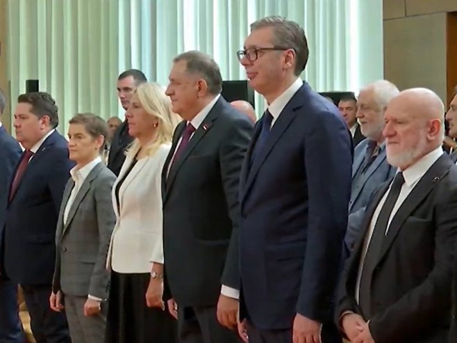 УЖИВО - Додјела одликовања у Палати Србија
