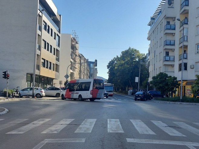 Бањалука: Саобраћајна незгода у којој су учествовали минибус и аутомобил