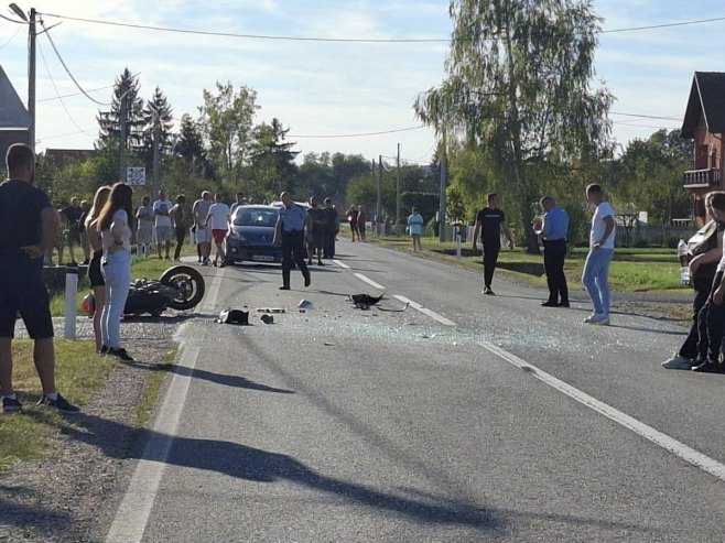 Саобраћајна незгода на путу Дервента - Прњавор - Фото: РТРС