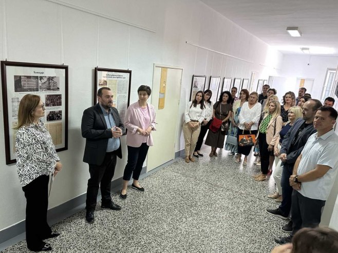 Изложба Школство у Бањалуци за вријеме Краљевине Југославије 1918–1941 Изложба Школство у Бањалуци за вријеме Краљевине Југославије 1918–1941 - Фото: РТРС
