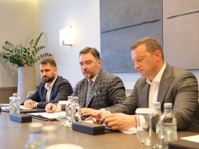 Сташа Кошарац предводи делегацију у вишедневној посјети Сочију (Уступљена фотографија)