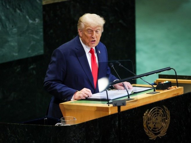 Трамп: Америка жели да заустави развој нуклеарног оружја