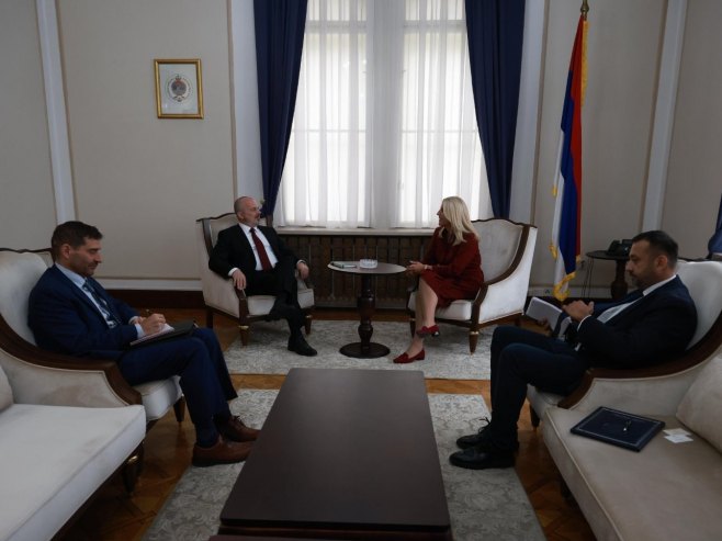 Цвијановић са Гинкелом: Пуна подршку мировној политици предсједника САД
