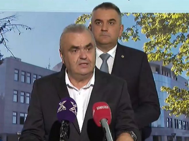 Стевановић: Најургентније радити санацију саобраћајнице у насељу Жегуља (ВИДЕО)