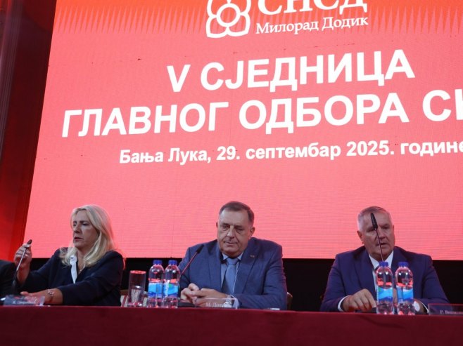 Цвијановић: СНСД спремнији него икад на челу са предсједником Додиком да брани Српску