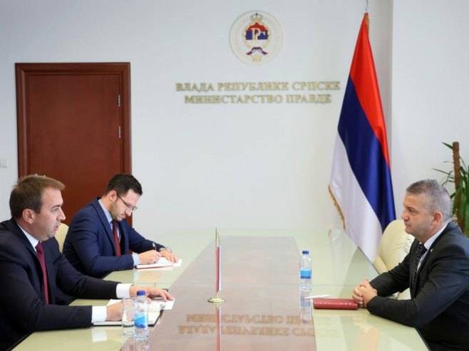 Министар Селак разговарао са директором Судске полиције Републике Српске - Фото: Уступљена фотографија