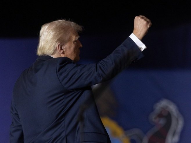 Министарство финансија САД предложило кованицу са ликом Доналда Трампа (ФОТО)