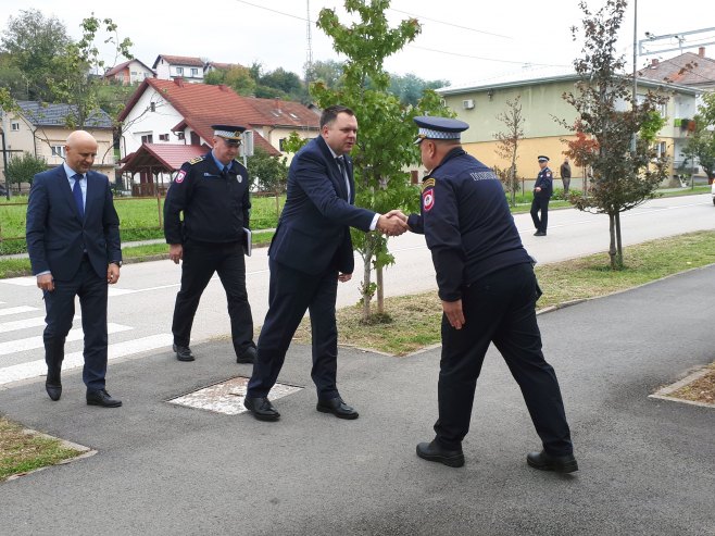 Будимир посјетио Полицијску станицу Костајница: Стање безбједности задовољавајуће (ФОТО)