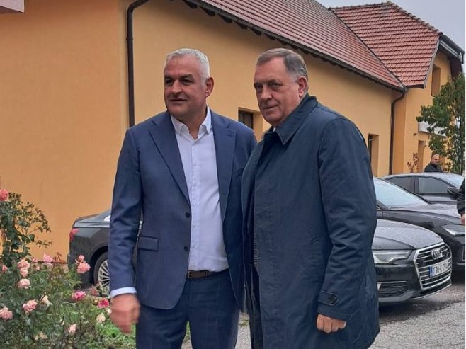 Đurić i Dodik (foto: RTRS)