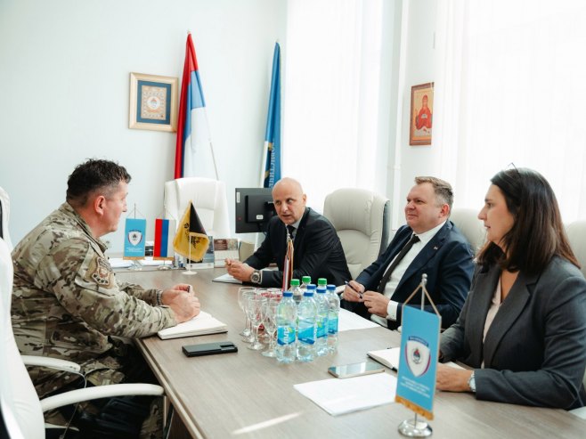 Budmir posjetio SAЈ (Ustupljena fotografija )