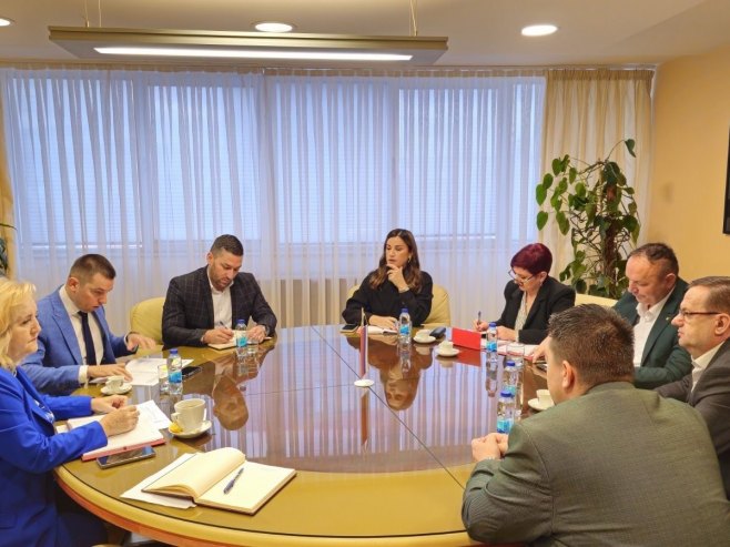 Шулић са представницима Савеза синдиката: У фокусу контрола раста цијена животних намирница