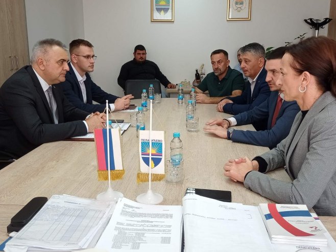 Састанак Минића и Тешића Састанак Минића и Тешића - Фото: РТРС