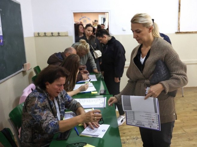 Због проблема са бирачким списковима многи Срби не могу да гласају